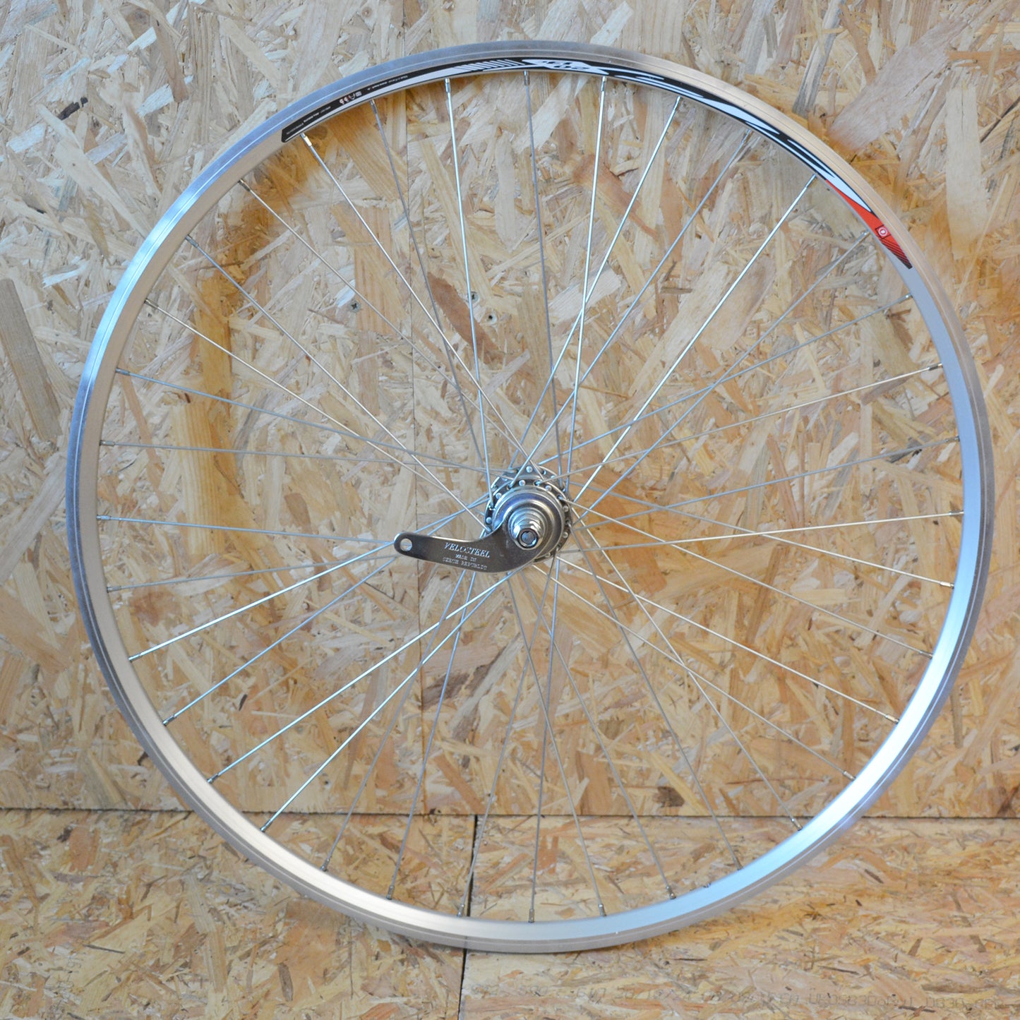 ROUE 622 COURSE RETRO PEDALAGE ARGENT