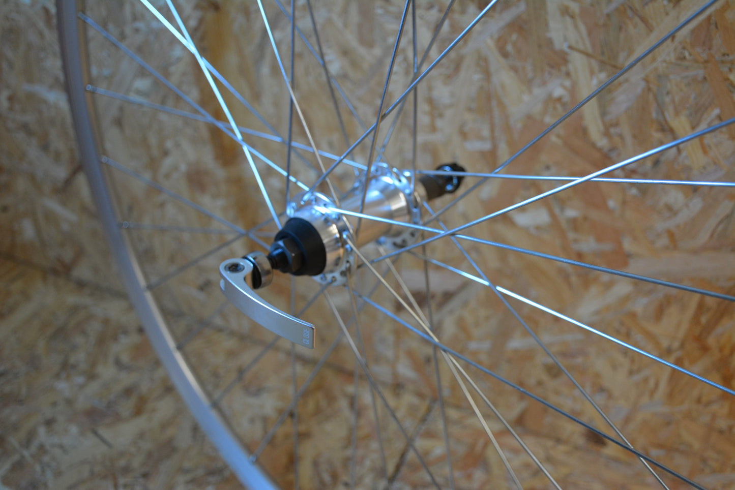 ROUE AVANT CFX ARGENT  BLOCAGE