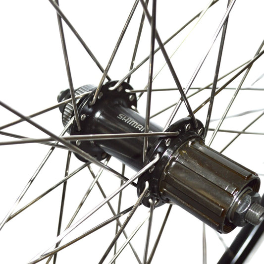 ROUE ARRIERE 28 CENTER LOCK 8-11V NOIRE