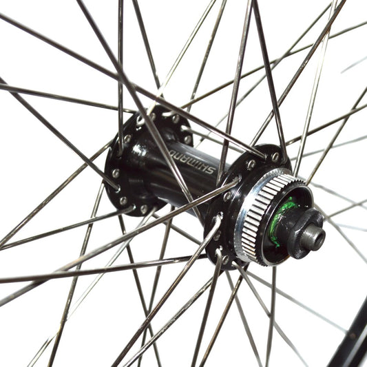 ROUE AVANT 28 CENTER LOCK